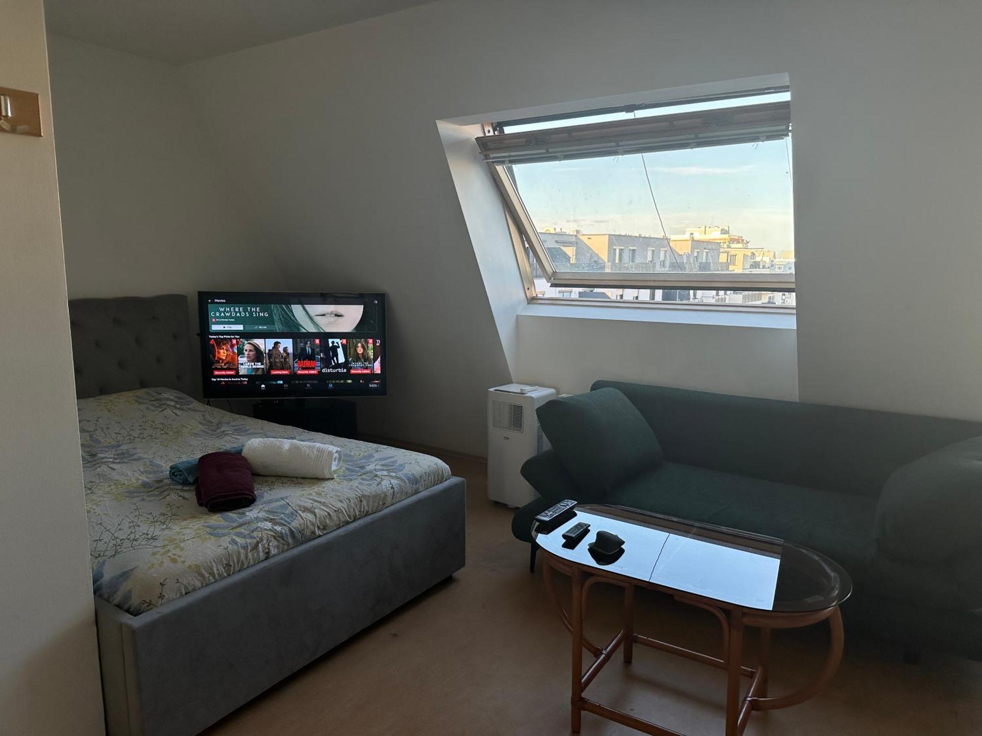Appartamento Cozy Bright Penthouse Close To U1 And U6 Metros Vienna