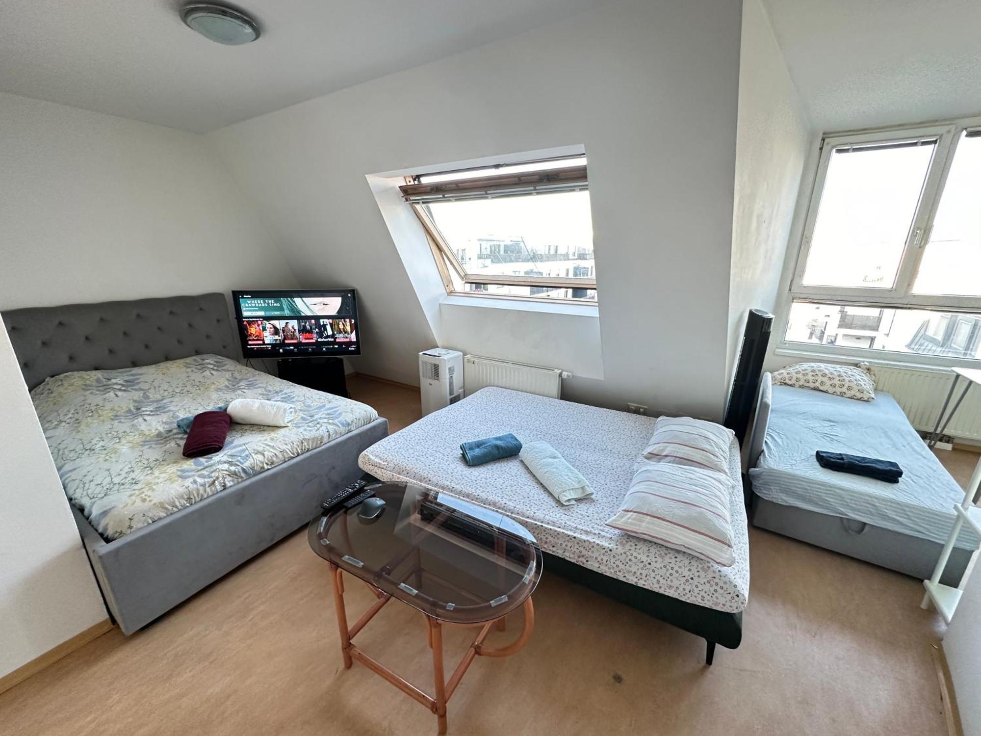 Appartamento Cozy Bright Penthouse Close To U1 And U6 Metros Vienna
